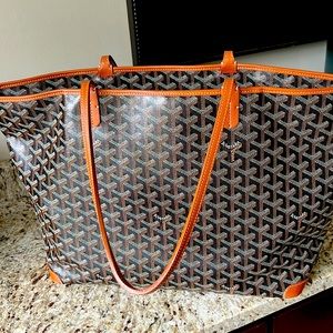 Goyard Artist PM Tote and wristlet. 18 months young. Used maybe dozen times